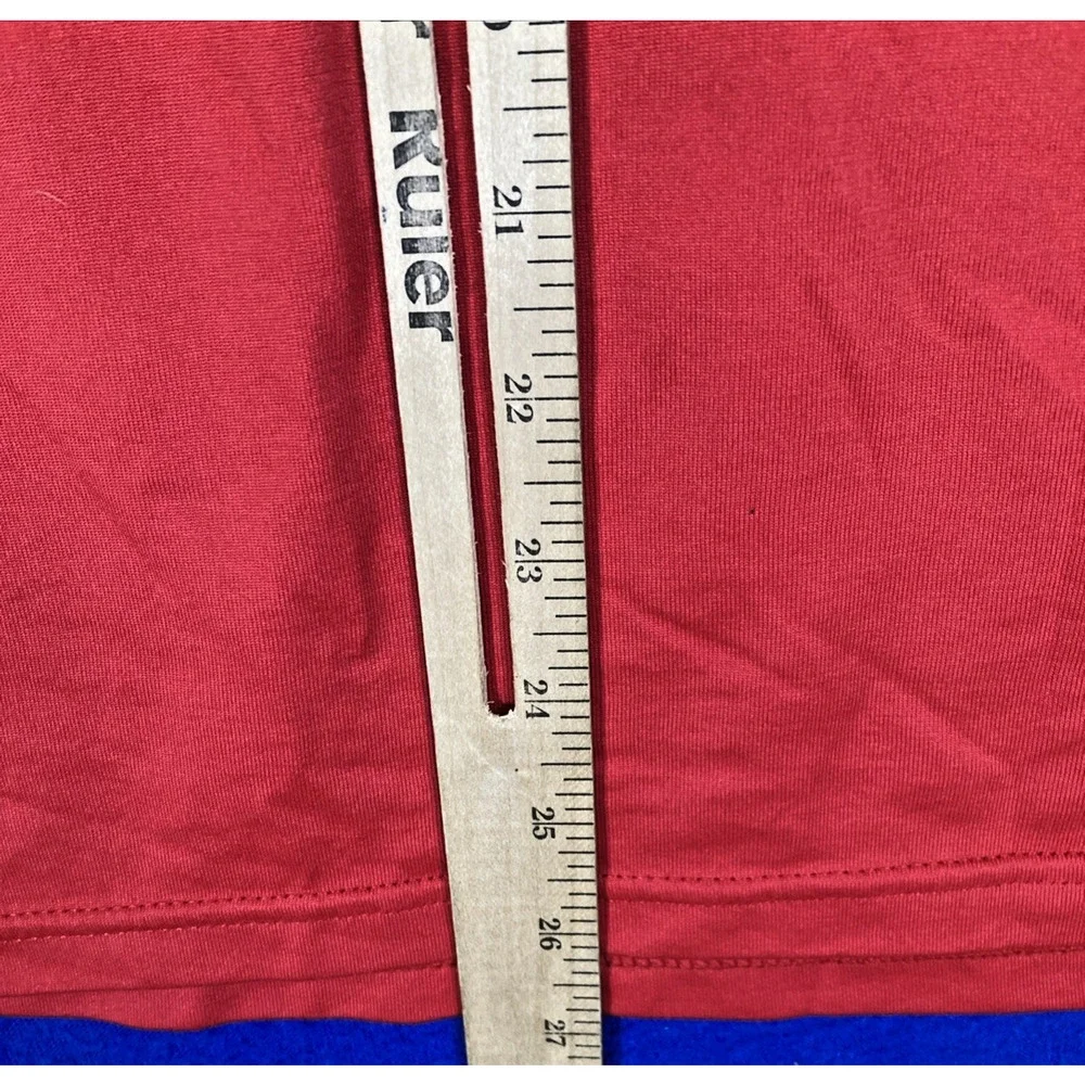 The North Face Men’s Size Small T-Shirt Red 
